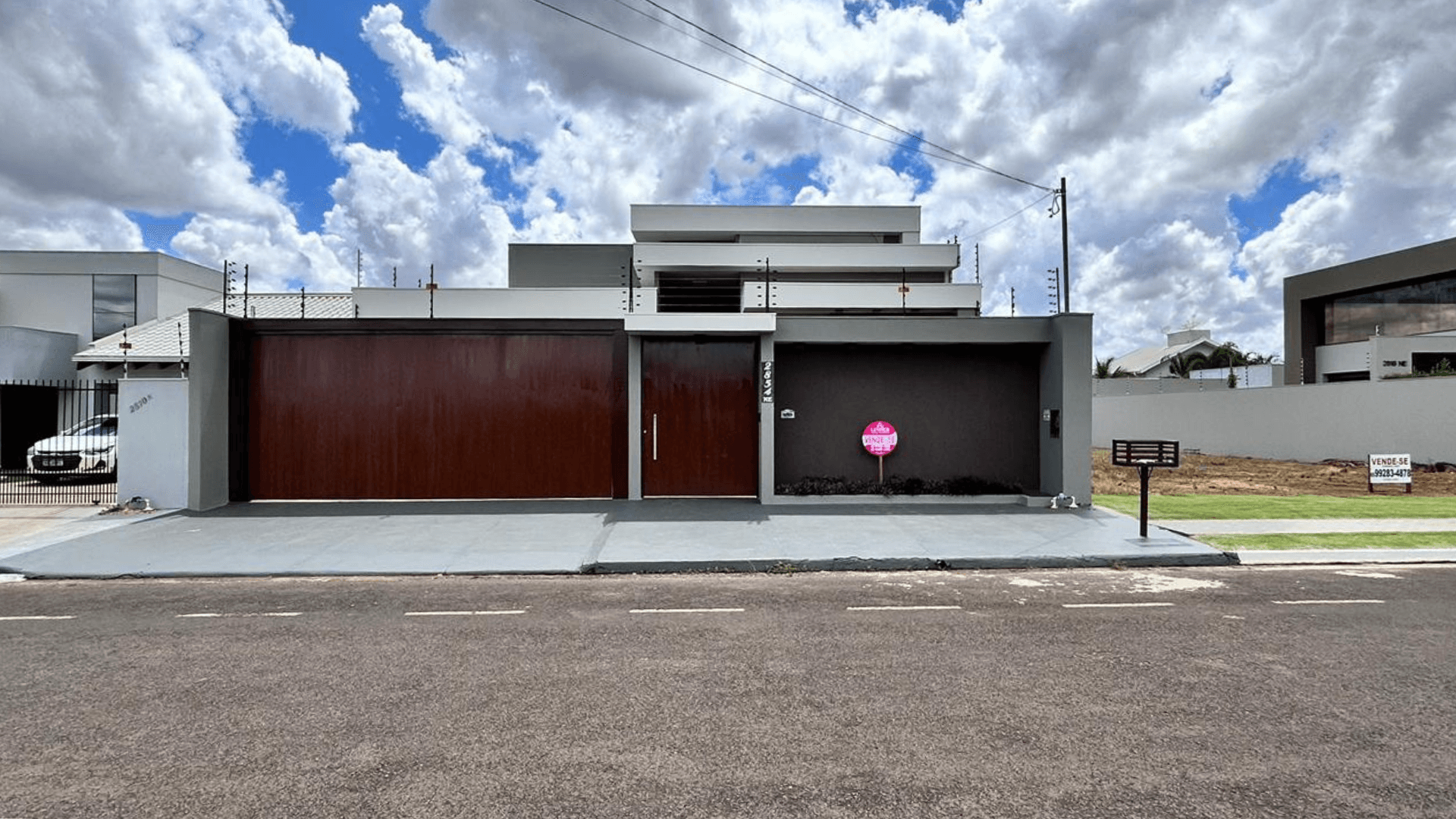 Casa de Alto Padrão à Venda no Jardim Alvorada - Apta a Financiamento Bancário